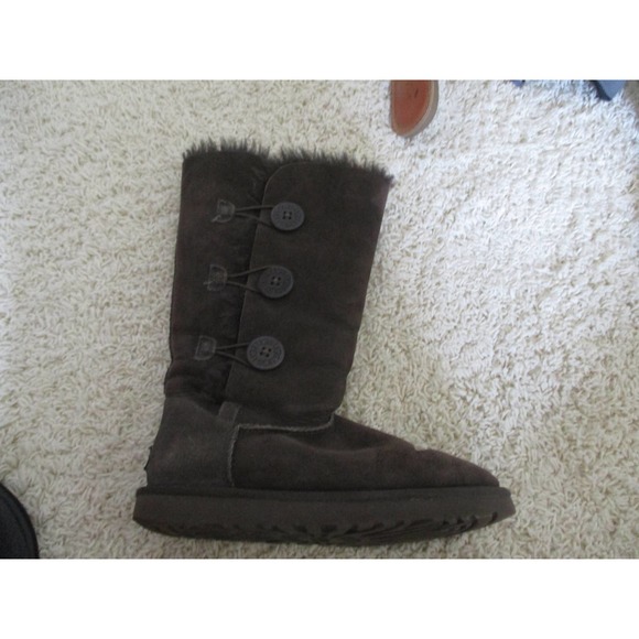 Ugg boots - Picture 1 of 4